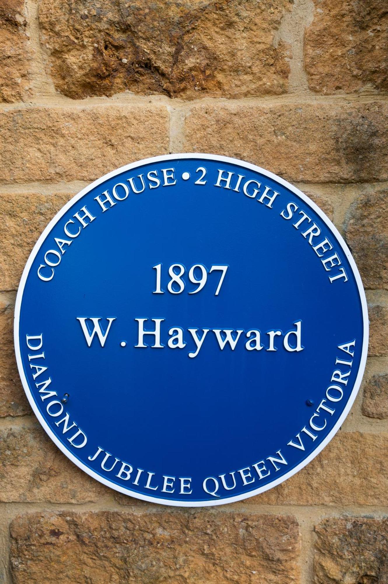 Historic Cotswold Chic Style For Uk Staycation 버튼온더워터 외부 사진